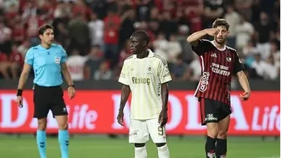 N'Golo Kante, Fenerbahçe'nin Vazgeçilmezi Olmayı Başardı